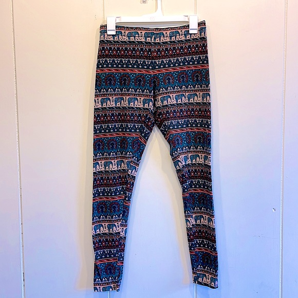 Culture Shop Elephant Leggings Med Used And In Good Condition Multicolored Soft - Picture 2 of 5